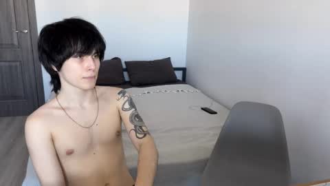 Snapshot of ar1zze chatting on 20, 4, 2026 zik and kris online show from 20, 4, 2026