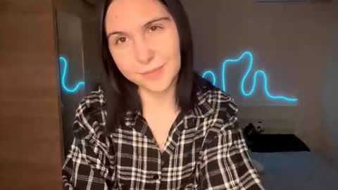 Emi online show from 10, 2, 2026