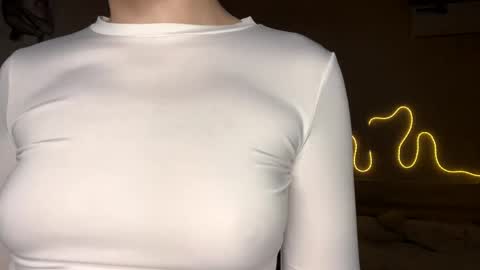 Emi online show from 8, 4, 2026