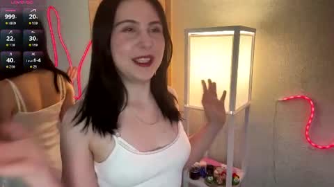 Snapshot of arabunyan chatting on 17, 6, 2026 Emi online show from 17, 6, 2026