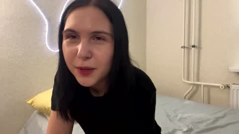 Snapshot of arabunyan chatting on 25, 6, 2026 Emi online show from 25, 6, 2026