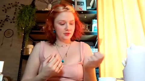 Snapshot of aracelisisofo chatting on 6, 8, 2026 Sarah online show from 6, 8, 2026