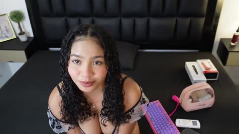   online show from 4, 12, 2024