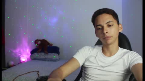 Snapshot of archi_love chatting on 8, 3, 2025 ARCHIBALDO online show from 8, 3, 2025