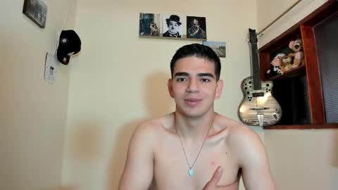 Snapshot of ares_johnsonn chatting on 8, 3, 2025 Ares online show from 8, 3, 2025