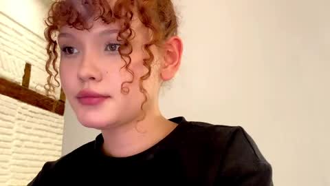 Snapshot of aresha_viree chatting on 16, 5, 2026 Aresha online show from 16, 5, 2026