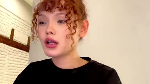 Snapshot of aresha_viree chatting on 16, 5, 2026 Aresha online show from 16, 5, 2026