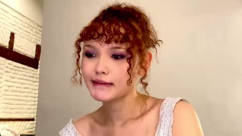Snapshot of aresha_viree chatting on 18, 5, 2026 Aresha online show from 18, 5, 2026