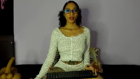 Snapshot of ari_cowgirl chatting on 11, 4, 2026 Jessie online show from 11, 4, 2026
