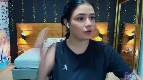 Ari  online show from 23, 4, 2026