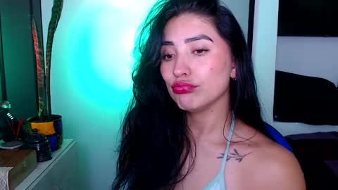 Snapshot of aria_castelli chatting on 15, 5, 2026 Aria Castelli online show from 15, 5, 2026
