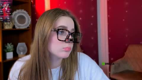 Luna online show from 4, 11, 2025