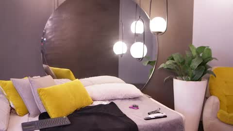 Ariaa online show from 15, 4, 2026