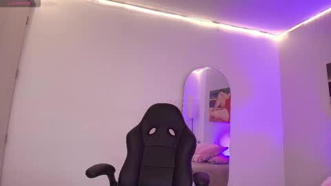 ariaa_vixen online show from 15, 12, 2025