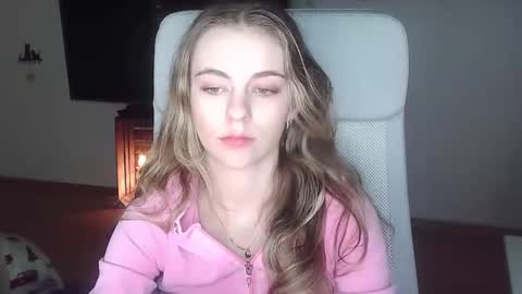 AriaCreazy online show from 13, 12, 2025