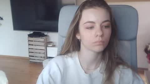 AriaCreazy online show from 13, 4, 2026