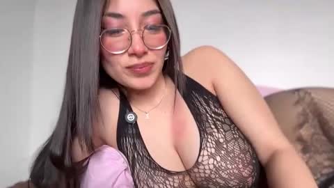 ARIADNA  IM NEW HERE THANK YOU VERY MUCH FOR FOLLOWING ME online show from 4, 2, 2026