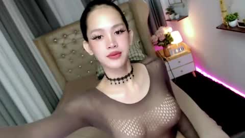 Snapshot of ariahooper chatting on 15, 6, 2026 Christine JorgensenChristmas wish breasts implants online show from 15, 6, 2026