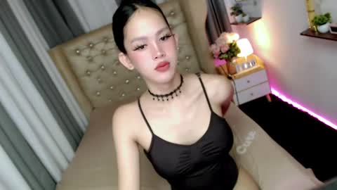 Snapshot of ariahooper chatting on 17, 6, 2026 Christine JorgensenChristmas wish breasts implants online show from 17, 6, 2026