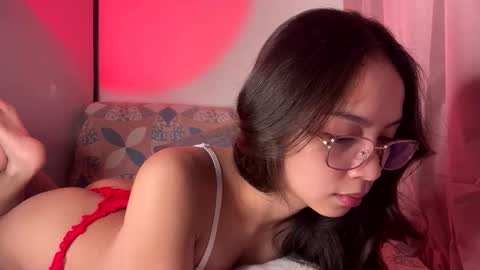 Snapshot of ariamariz chatting on 5, 12, 2025 Aria Mariz online show from 5, 12, 2025
