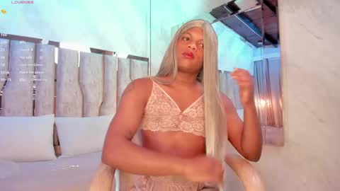 Snapshot of ariana_grande233 chatting on 13, 5, 2026 ariana_grande233 online show from 13, 5, 2026