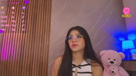Snapshot of ariana_jhonson11 chatting on 5, 5, 2026 Ariana online show from 5, 5, 2026