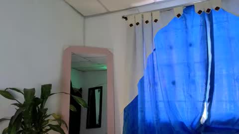 Snapshot of ariana_rodriguez_ chatting on 10, 11, 2025 Ariana Rodriguez trans Girl online show from 10, 11, 2025