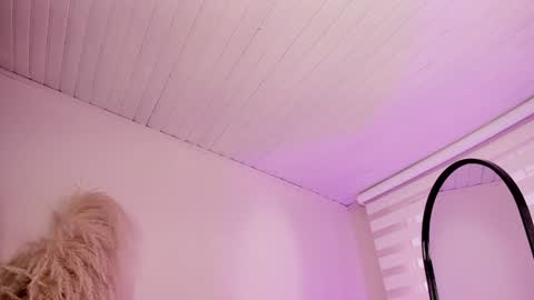 Snapshot of ariana_rosse__ chatting on 3, 12, 2024 Ariana  online show from 3, 12, 2024