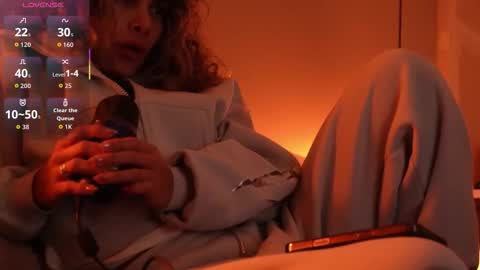 Snapshot of ariana_valdirii chatting on 21, 12, 2025 cristina online show from 21, 12, 2025