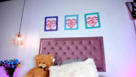 Snapshot of ariana_zc_ chatting on 11, 3, 2025 Susan online show from 11, 3, 2025