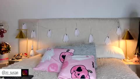 Snapshot of ariana_zc_ chatting on 6, 10, 2025 Susan online show from 6, 10, 2025