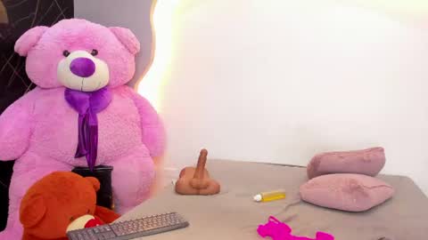 Snapshot of arianaablack chatting on 26, 6, 2026 Ariana online show from 26, 6, 2026