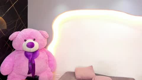Snapshot of arianaablack chatting on 15, 7, 2026 Ariana online show from 15, 7, 2026