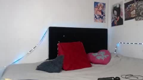 help me 100 hands up my OF is Free  online show from 23, 1, 2025