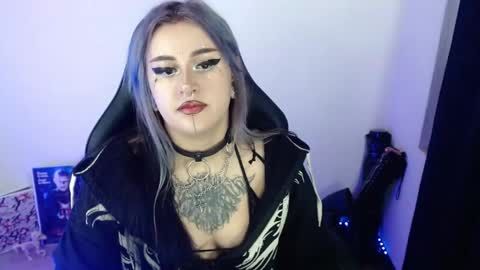 Snapshot of arianauwu666 chatting on 5, 5, 2026 help me 100 hands up my OF is Free online show from 5, 5, 2026