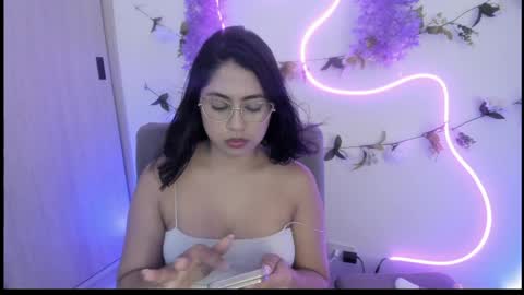 Arianna  online show from 10, 4, 2026