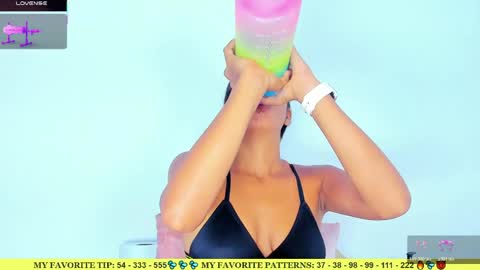 Snapshot of ariannalewis1 chatting on 21, 4, 2026 Arianna online show from 21, 4, 2026