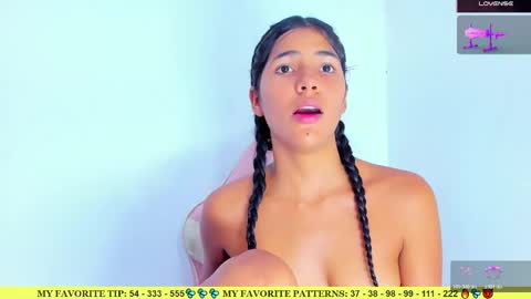 Snapshot of ariannalewis1 chatting on 28, 4, 2026 Arianna online show from 28, 4, 2026