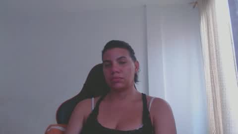 Snapshot of ariannaloovel chatting on 5, 12, 2024 ariannaloovel online show from 5, 12, 2024