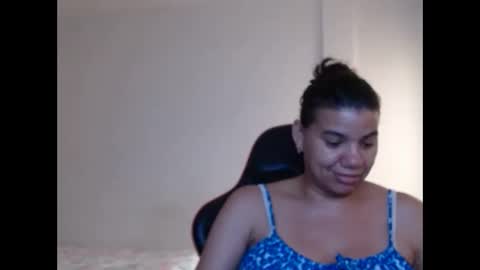 Snapshot of ariannaloovel chatting on 27, 2, 2025 ariannaloovel online show from 27, 2, 2025