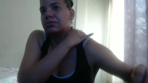 Snapshot of ariannaloovel chatting on 27, 9, 2025 ariannaloovel online show from 27, 9, 2025