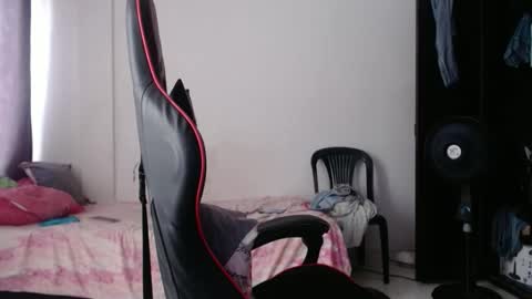 Snapshot of ariannaloovel chatting on 15, 5, 2026 ariannaloovel online show from 15, 5, 2026