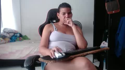 Snapshot of ariannaloovel chatting on 2, 6, 2026 ariannaloovel online show from 2, 6, 2026