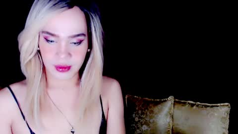 Snapshot of arianne_xoxo777 chatting on 8, 4, 2026 ARIANNE CUMS online show from 8, 4, 2026