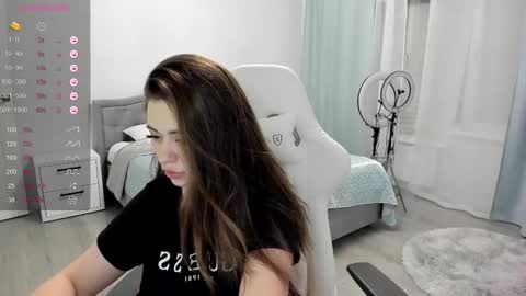 Ariel online show from 21, 2, 2025