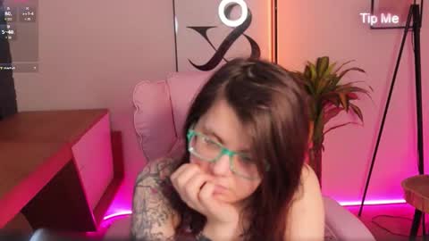 Ariell Mini online show from 26, 3, 2026