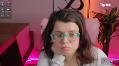 Snapshot of ariell_mini chatting on 30, 4, 2026 Ariell Mini online show from 30, 4, 2026