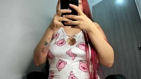 Snapshot of ariell_rose1 chatting on 17, 6, 2026 Stephany online show from 17, 6, 2026