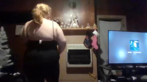 ariellejade06 online show from 4, 12, 2024