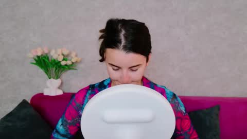 Snapshot of arielstonks_lovee chatting on 12, 9, 2025 arielstonks_lovee online show from 12, 9, 2025